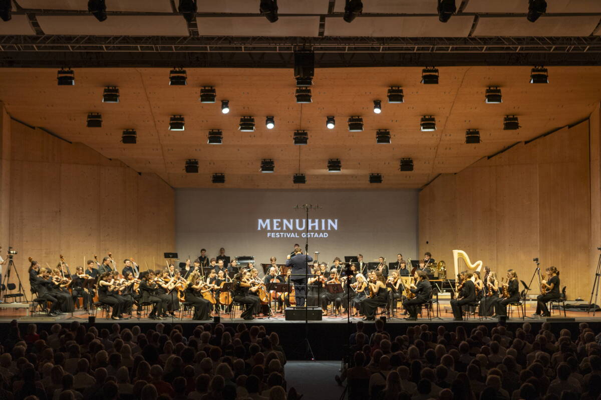 09.08.2026_menuhin_festival_youth_orchestra_davidson_1.jpeg