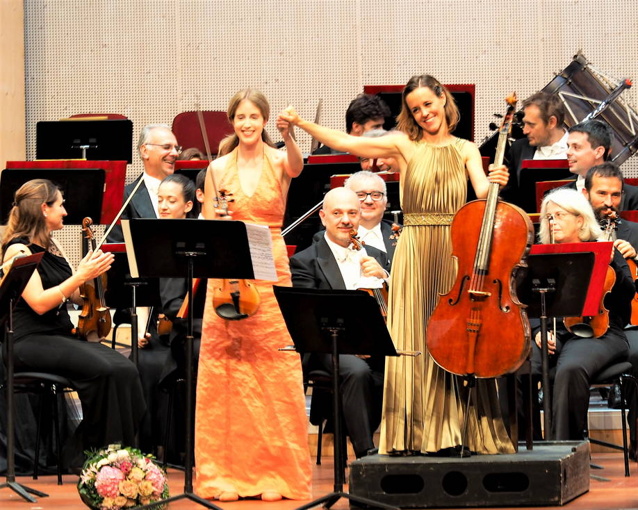 Zoom: Vilde Frang und Sol Gabetta Copyright Ursina Humm.jpg